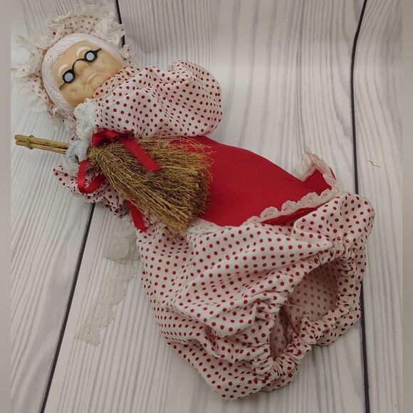 FREE w/ Purchase Vintage Handmade  Grandma Dolls - Picture 14 of 16